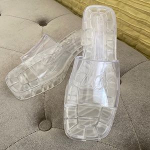 Clear platform slides